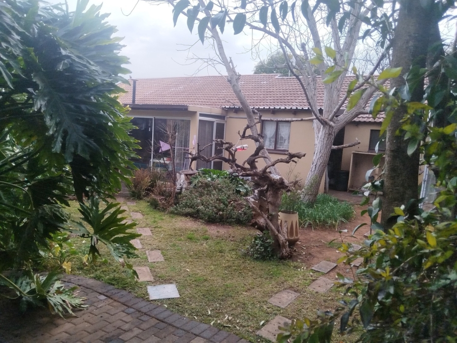 1 Bedroom Property for Sale in Langenhovenpark Free State